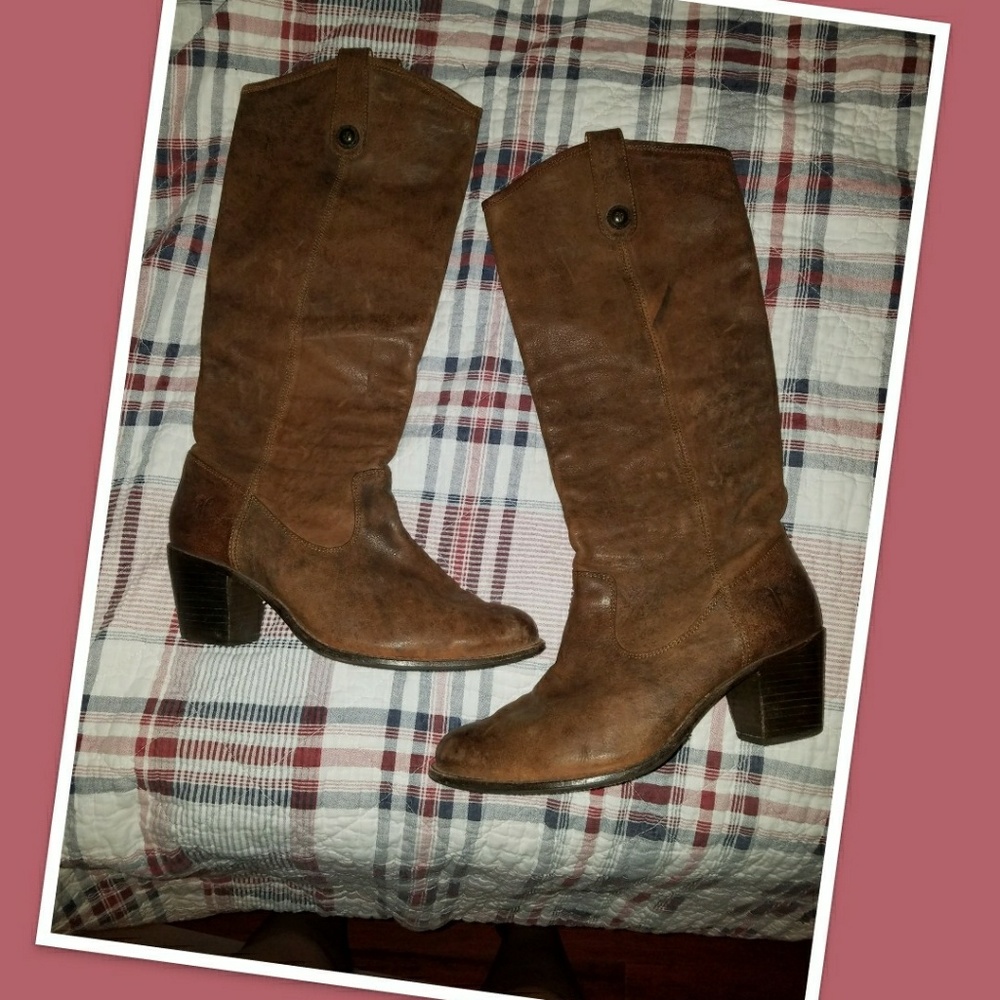 FRYE Jackie Button Boot